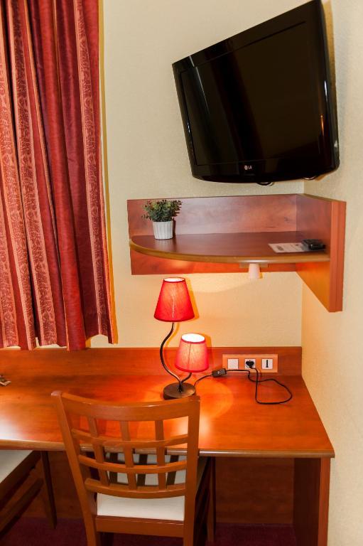 Armony Hotel Bourg-Achard Room photo