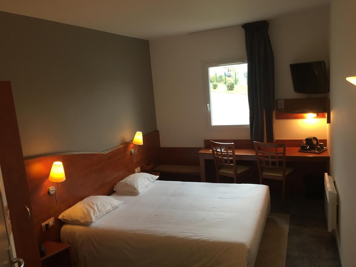Armony Hotel Bourg-Achard Exterior photo
