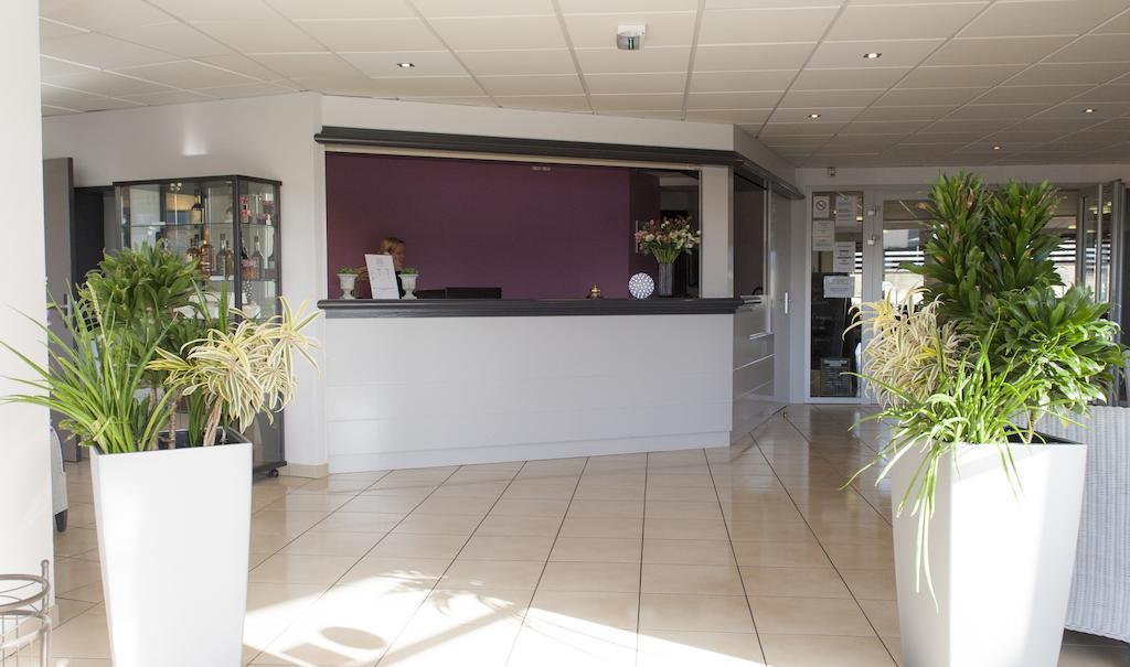 Armony Hotel Bourg-Achard Exterior photo